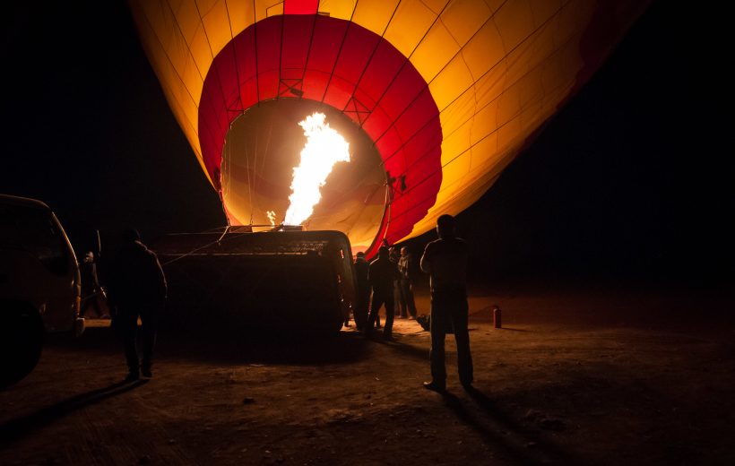 Hot Air Balloon Luxor En Fantastisk Soluppgång Över Gamla Thebe & Nilen