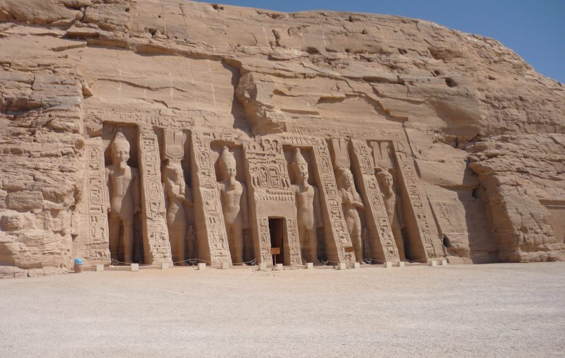 Dagsutflykt till Abu Simbel från Aswan av Privata Fordon